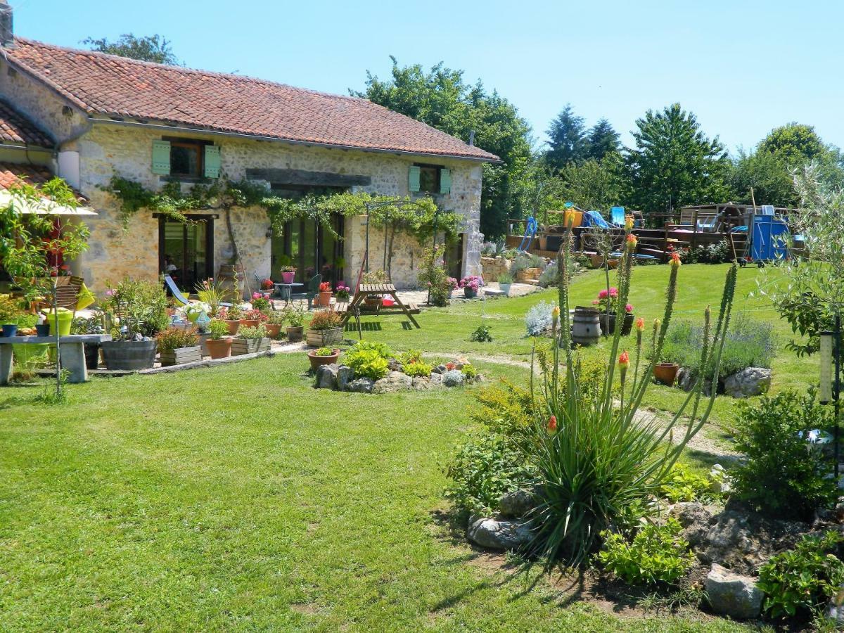 Chez Daisy Villa Montbron Екстериор снимка