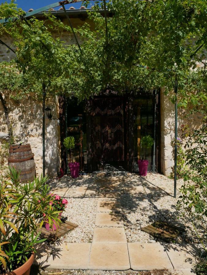 Chez Daisy Villa Montbron Екстериор снимка