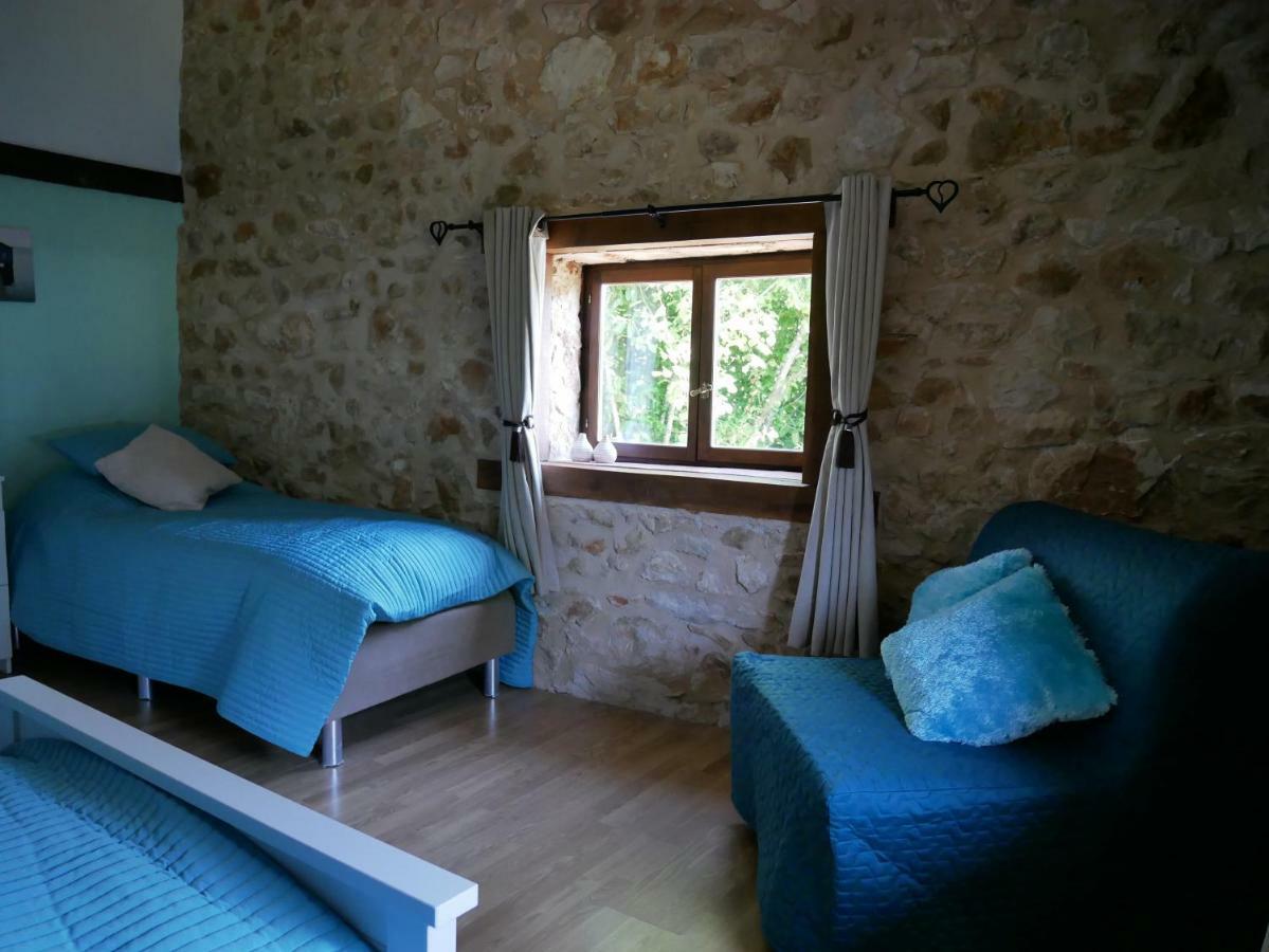 Chez Daisy Villa Montbron Екстериор снимка